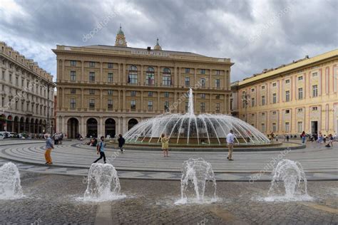 G Nova Italia De Septiembre De Piazza De Ferrari Es La