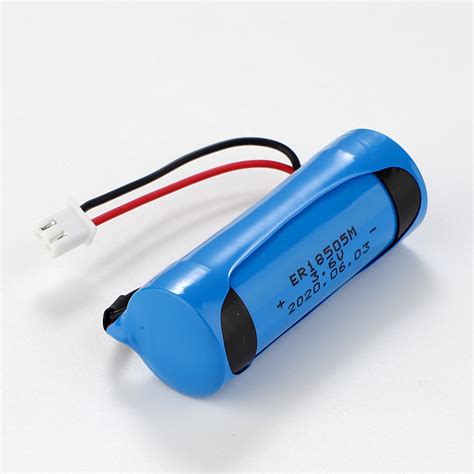 3 6V Lithium SOCL2 ER18505 Battery 3500mAh With Plug Soshine