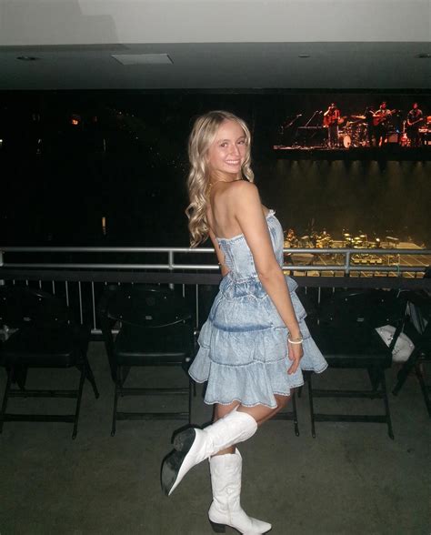 Alyssa Taylor (@alyssacolorio) • Instagram photos and videos