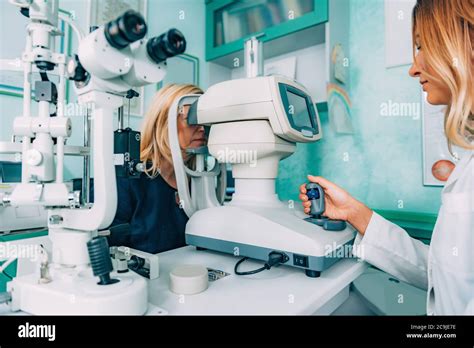 Ophthalmology Auto Refractometer Eye Examination Stock Photo Alamy