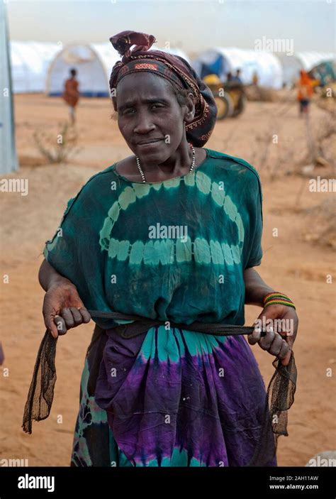 Refugees from Somalia fleeing the civil war and worst drought for 60 ...