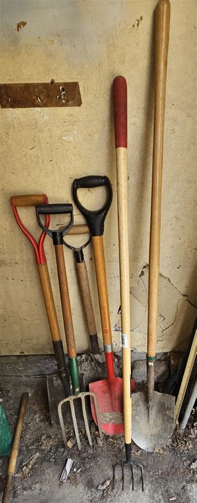 Great Finds Online Auctions Yard Tools