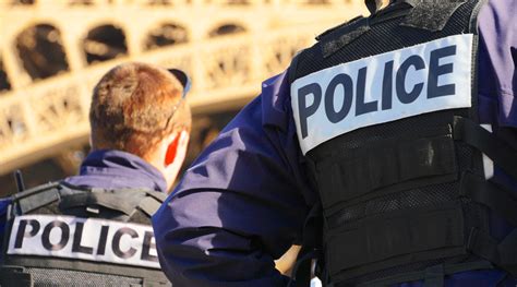 Devenir Policier Quel Salaire Dans La Police Nationale Emploipublic