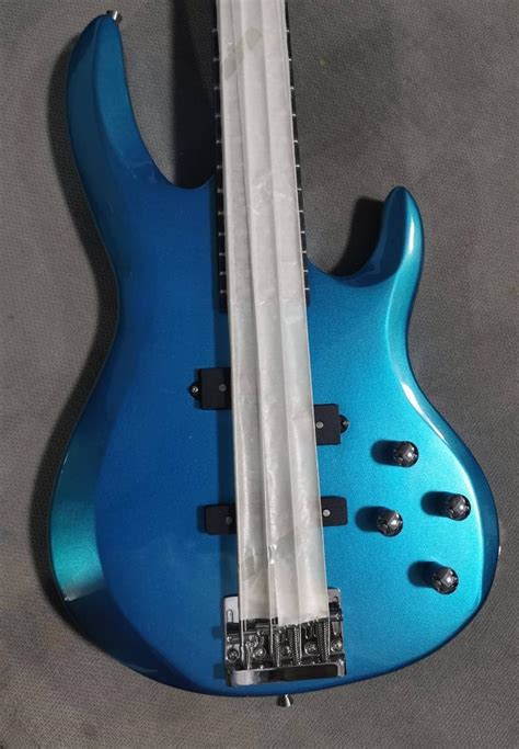 Skywing Bass Guitar String Blue Hobbies Toys Music Media