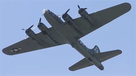 Six Dead After Two Wwii Era Planes Collide Mid Air At Dallas Airshow