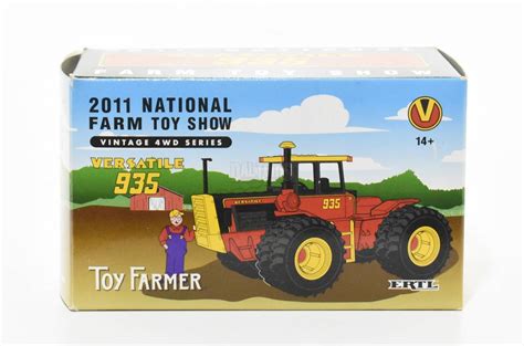 164 Versatile 935 4wd Tractor 2011 National Farm Toy Show Daltons