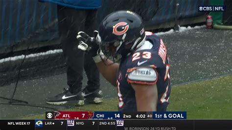 Chicago Bears Running Back Roschon Johnson S Second Rush Td Of