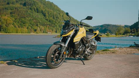 Honda CB Hornet Mittelklasse Naked Bike Vergleich