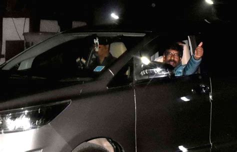 Jharkhand Cm Hemant Soren Leaves His Residence After Enforcement Directorate Ed Officials