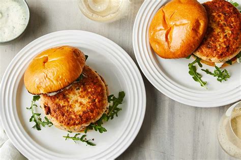 How To Cook Salmon Burgers On The Stove