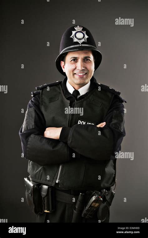 Policeman High Resolution Stock Photography And Images Alamy