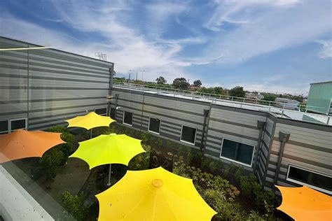 Case Study Echuca Regional Health Architectural Umbrellas Makmax