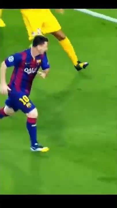 Messi The Dribble King Of World 2🐐 🥶🥶🥶🥶🥶🔥🔥🔥🔥🔥🔥 Fsrv Subscribe Shorts