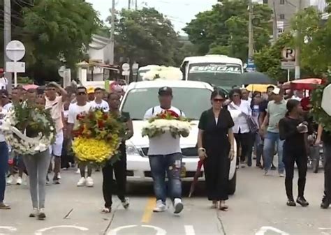 Sentido Homenaje Familiares Y Amigos Despidieron A 3 De Las Víctimas De La Masacre En