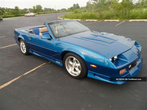 1992 Chevrolet Camaro Z28 Convertible 2 - Door 5. 0l