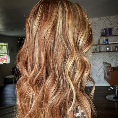 29 Strawberry Blonde Highlight Ideas To Show Your Stylist Asap Strawberry Blonde Hair Color