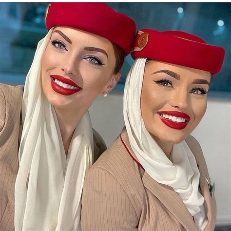 Pin By Aizatsofian On Emirates Cabin Crew Female Emirates Cabin