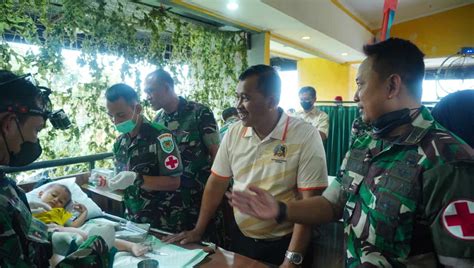 Peringati HUT Ke 76 Pussenarhanud Bantu Masyarakat Dengan Sunatan