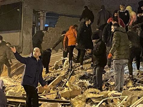 SON DAKİKA Gaziantep ve Kahramanmaraş taki korkutan deprem sonrası