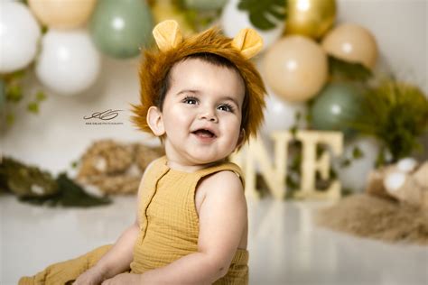 Edmonton Cake Smash Themes Ana Salas Photography