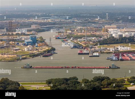 Tugboat In The Houston Ship Channel Hi Res Stock Photography And Images