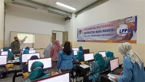 Dosen Dan Mahasiswa Unm Mengadakan Pelatihan Pemanfaatan Microsoft