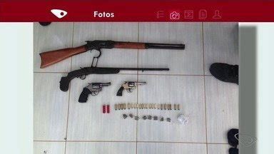 Boa Noite Esp Rito Santo Quatro Pessoas S O Detidas Armas Em