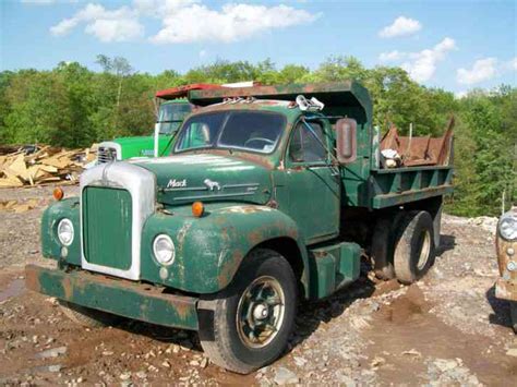 Mack B61 (1950) : Light Duty Trucks