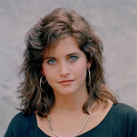 19 Unseen Photos of Courteney Cox Young - ZestVine - 2025