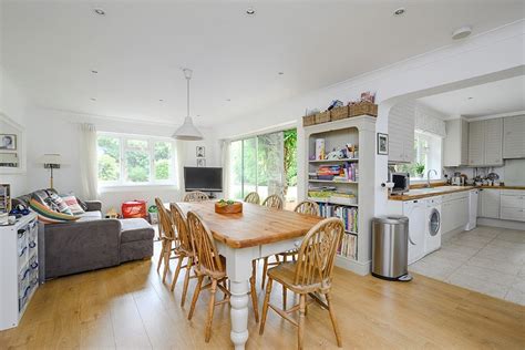 Bedroom Detached House For Sale Thames Ditton Hawksman