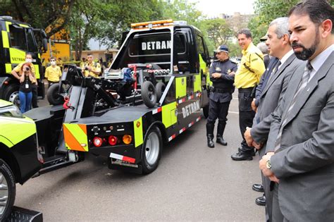 Detran adquire novos guinchos e equipamentos de segurança para as