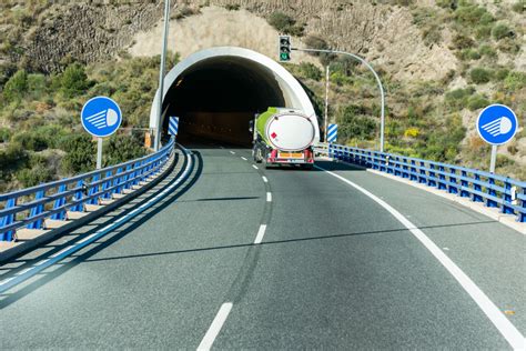 Seguridad vial en túneles espacios con muchas particularidades