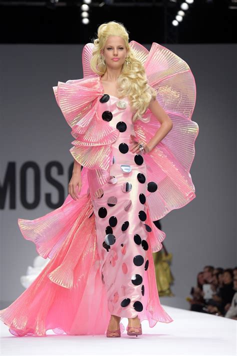 11 Crazy Fashion Week Looks That Prove Designers Went Off The Deep End For Spring 2015 Bustle