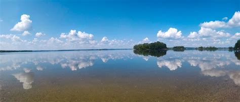 Premium Photo | Minsk sea