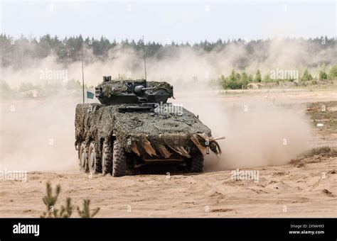 Ein Gepanzertes Transport Kraftfahrzeug Boxer Aufgenommen Waehrend Des