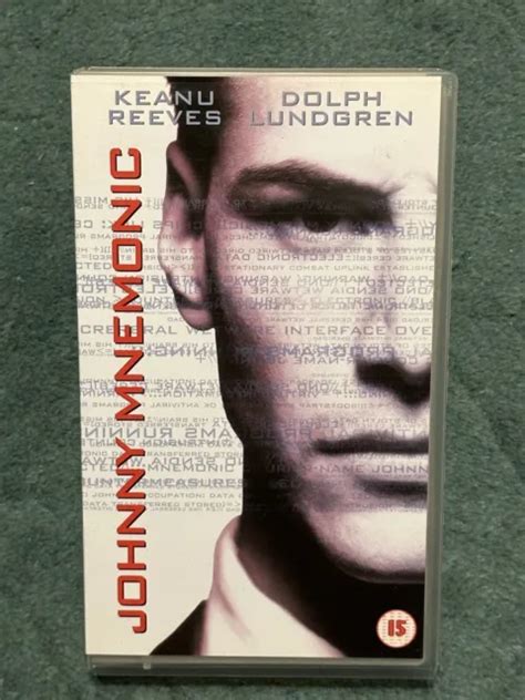 Johnny Mnemonic Keanu Reeves Dolph Lundgren Vhs Video Tape New