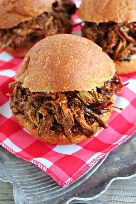 Slow Cooker Shredded BBQ Chicken Sliders