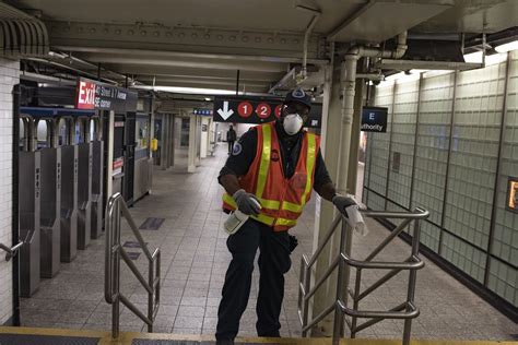 41 New York Mta Workers Have Died Of Coronavirus Newsweek