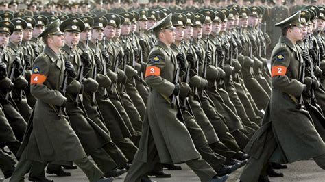 Russland Soldaten Frieren In Designer Uniformen WELT