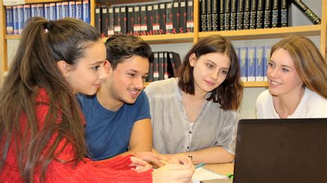 Berufliches Gymnasium Schwerpunkt Wirtschaft Kaufmännische Schulen