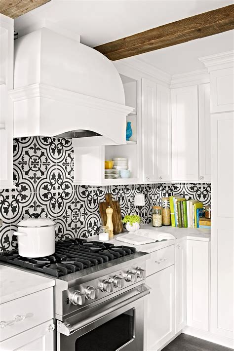 17 Budget-Friendly Backsplash Ideas that Only Look Expensive