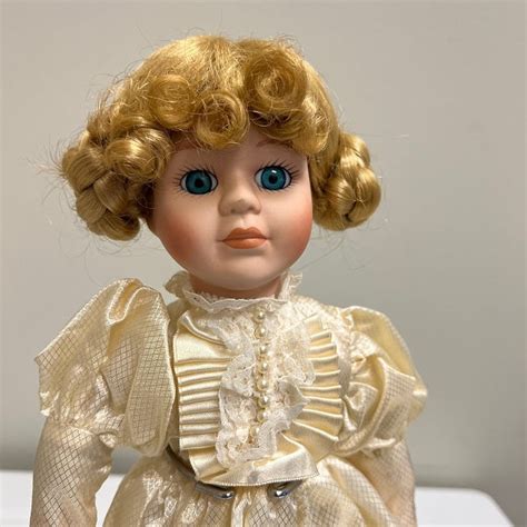 The Collectors Choice Dan Dee Porcelain Doll 12 Inch Chickenmash Farm