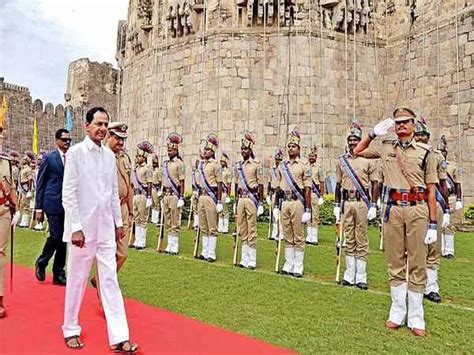 Cm Kcr To Hoist National Flag At Golkonda Fort On Independence Day