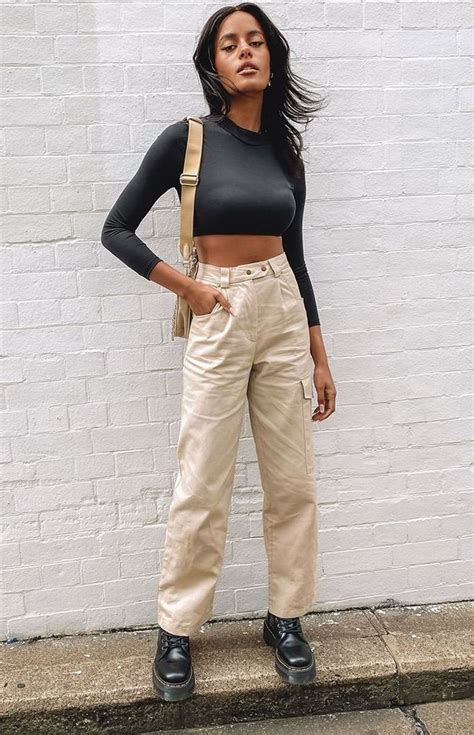 Outfits With Khaki Pants For Women Easy Style Guide To Follow This