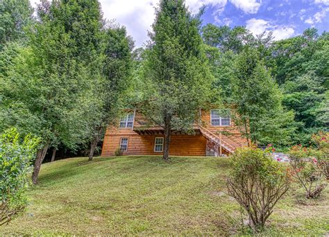 Hidden Valley Gatlinburg Bear Camp Cabin Rentals