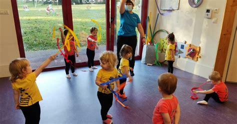 Montmédy Séance De Baby Gym Pour Les Tout Petits De La Crèche