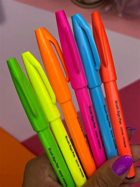 Caneta Pentel Brush Sign Pen Neon Laranja Lima Papelaria