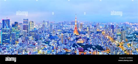 View of the Tokyo skyline at night Stock Photo - Alamy