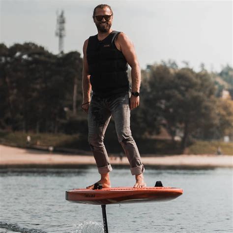 Co To Jest Efoil Jet Surfing Polska Elektryczne Deski Surfingowe