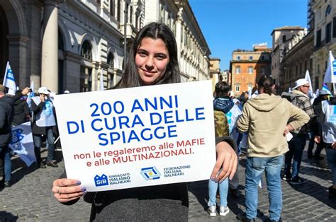 Manifestazione Dei Balneari A Roma Difendiamo Le Nostre Aziende